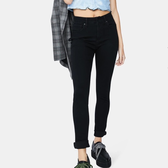 Levi’s 721 high rise skinny jean in black - Picture 4 of 9